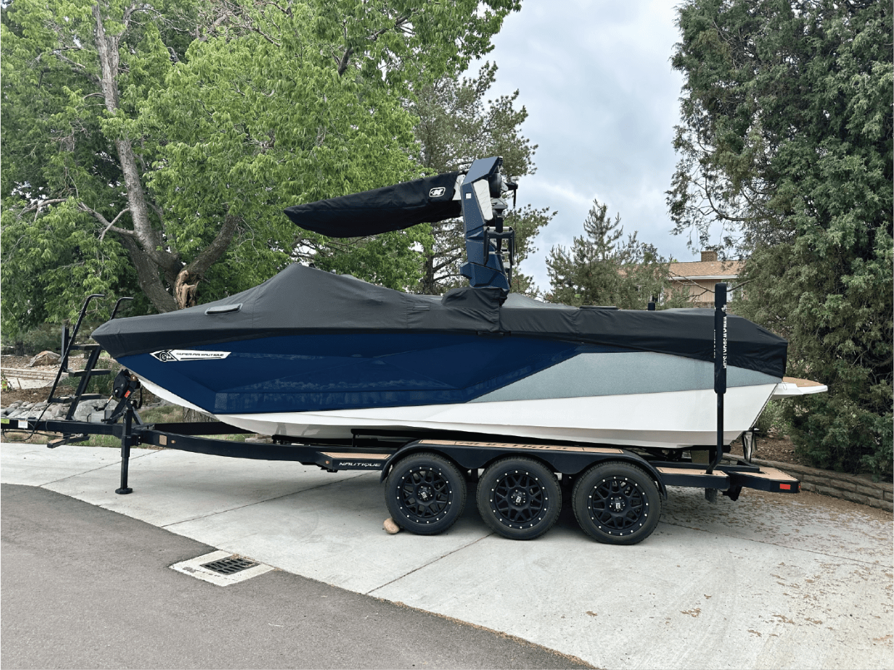 2022 Nautique G23 -55 hours,Thruster!, Original owner Icon