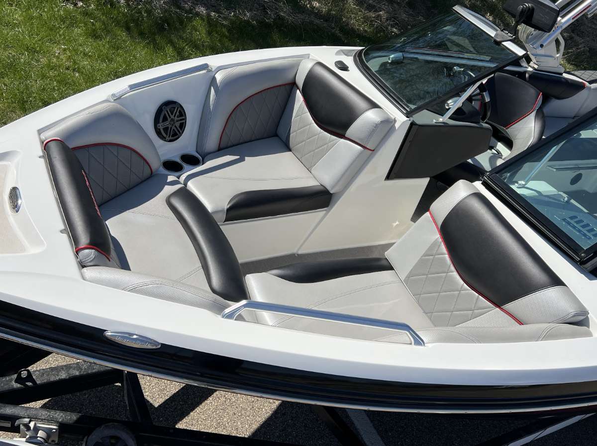 2015 Mastercraft x30 Icon