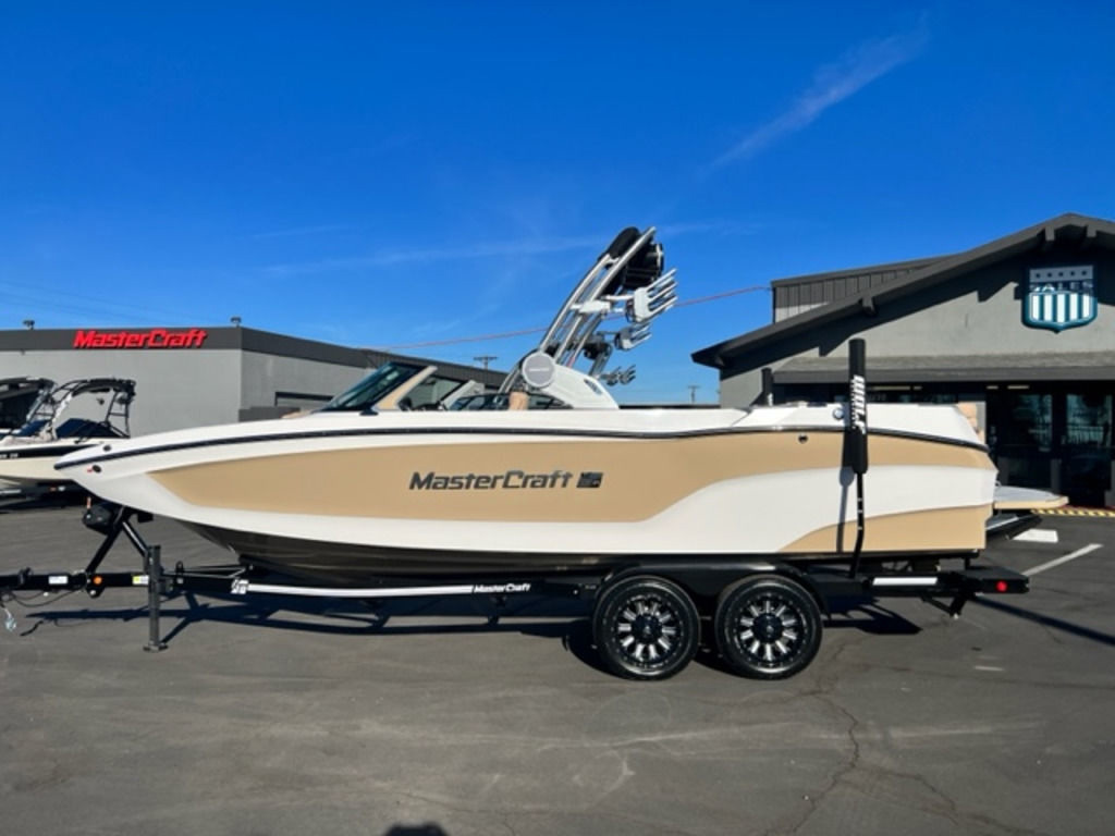 2024 Mastercraft XT24