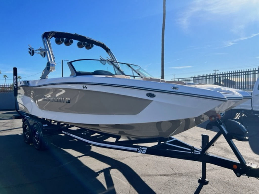 2024 Mastercraft XT24