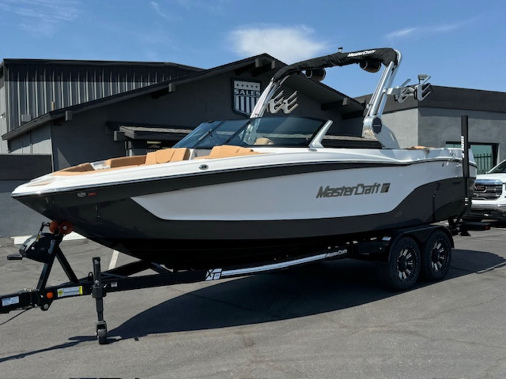 2024 Mastercraft XT23