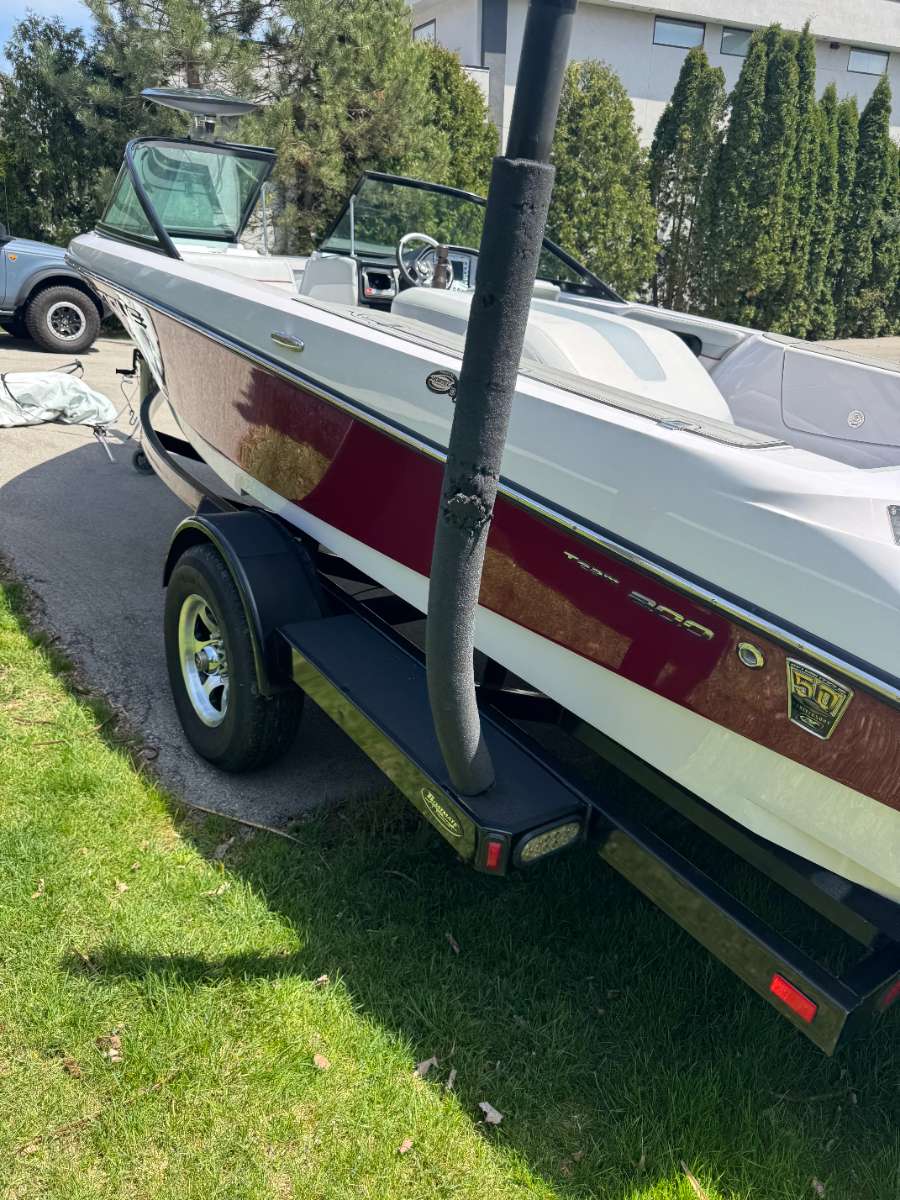 2011 Ski Nautique 200   Icon