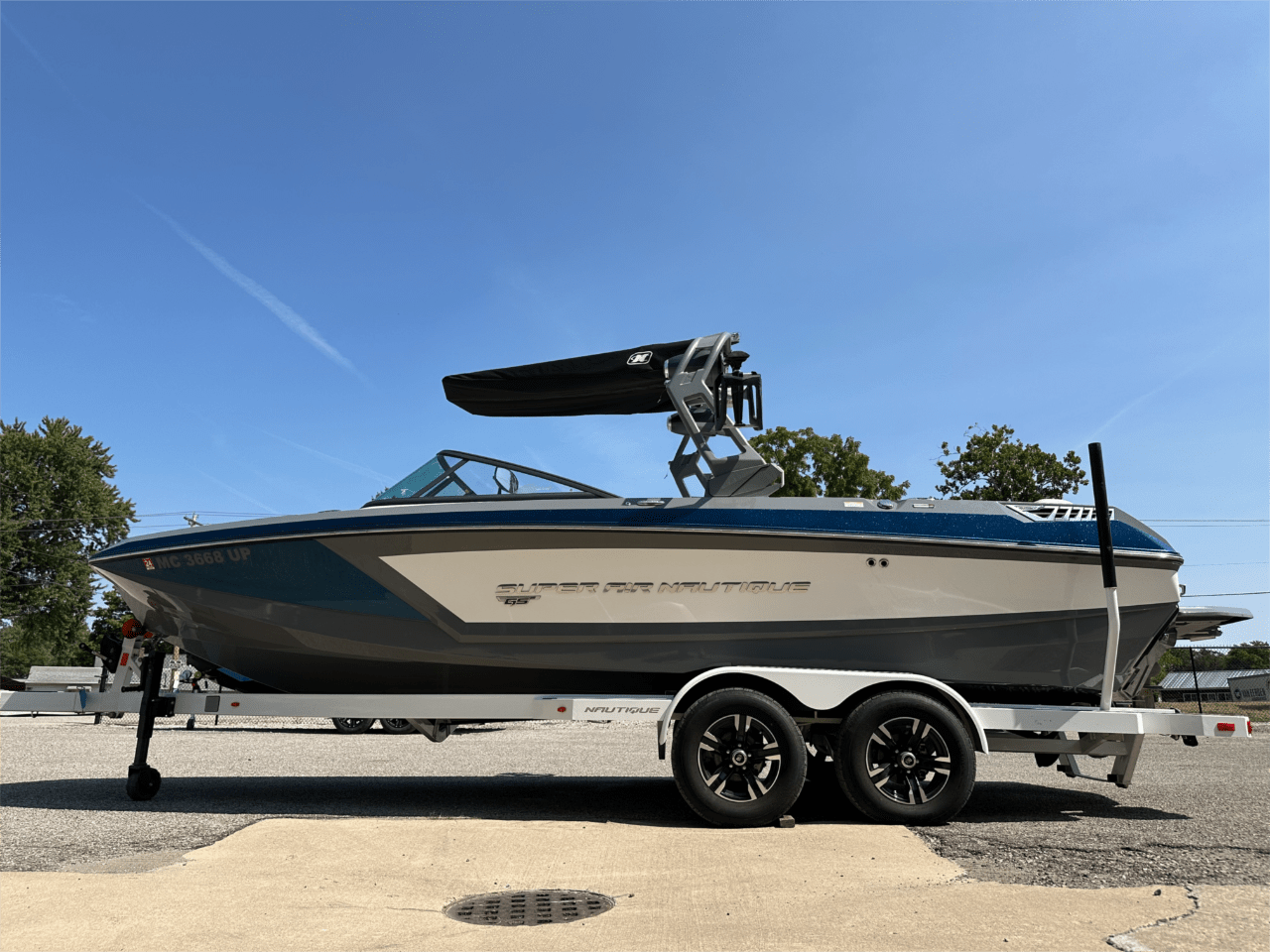 boat.Title