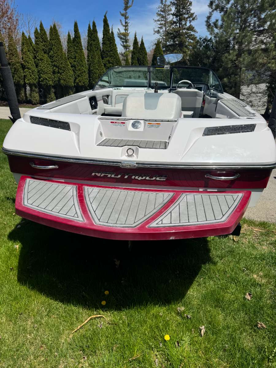 2011 Ski Nautique 200   Icon