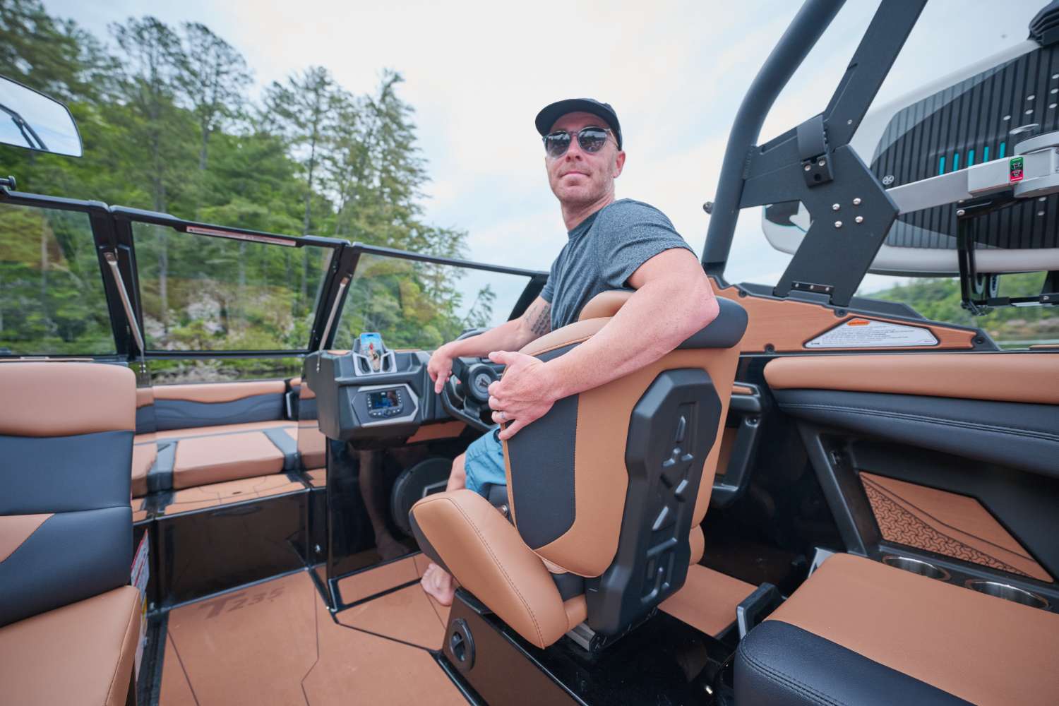 2025 Axis T235 | Specs, Features & Wake Surf Boat Overview