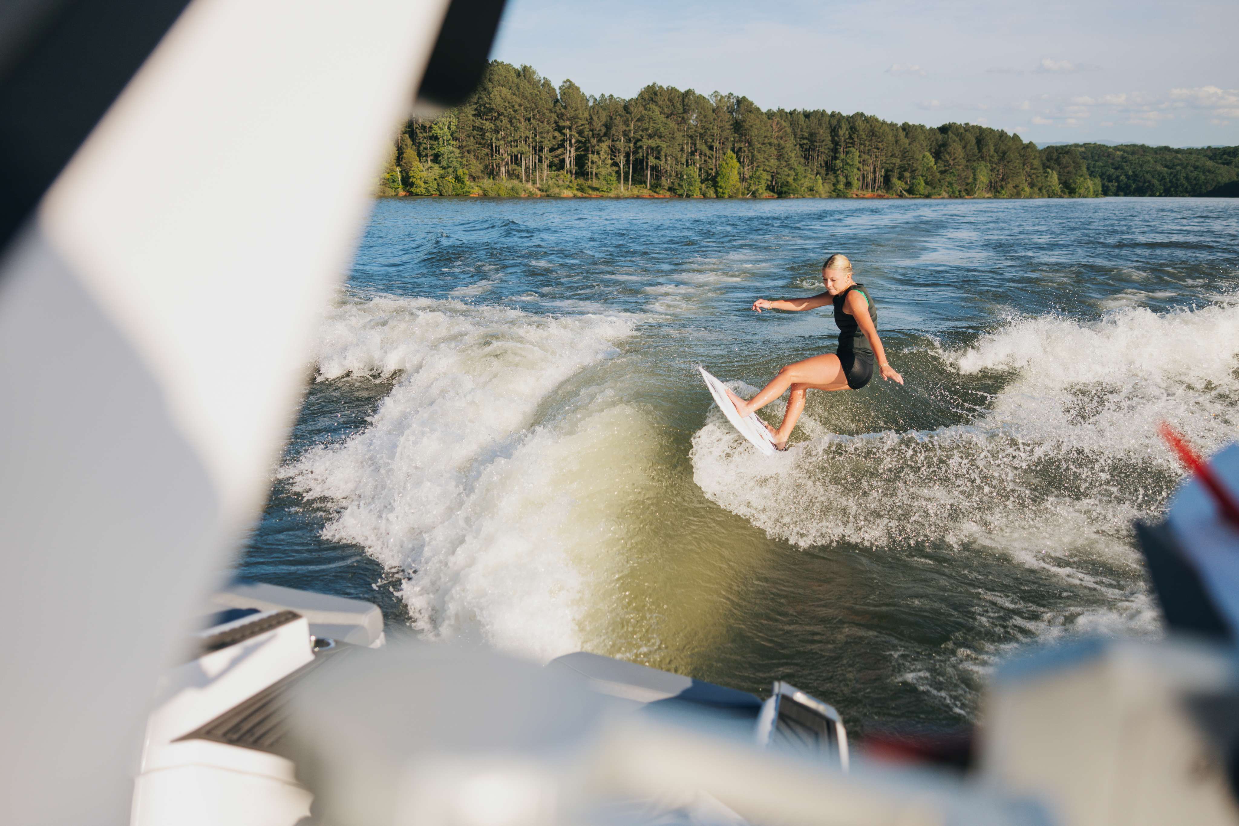 MasterCraft XStar 25' 2026 – Ultimate 25-Foot Wake & Surf Boat