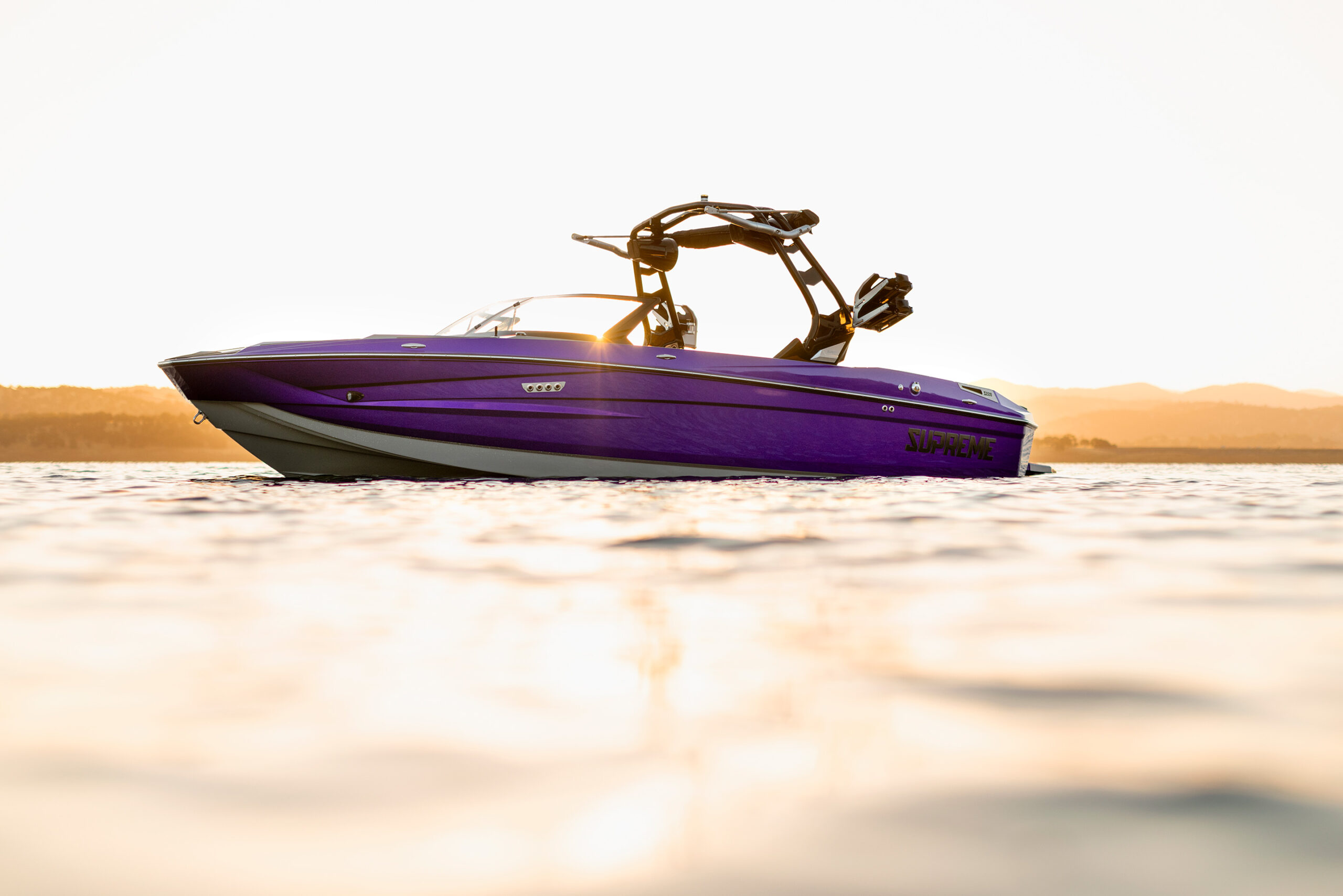 2026 Supreme S220 Boat Review & Specs