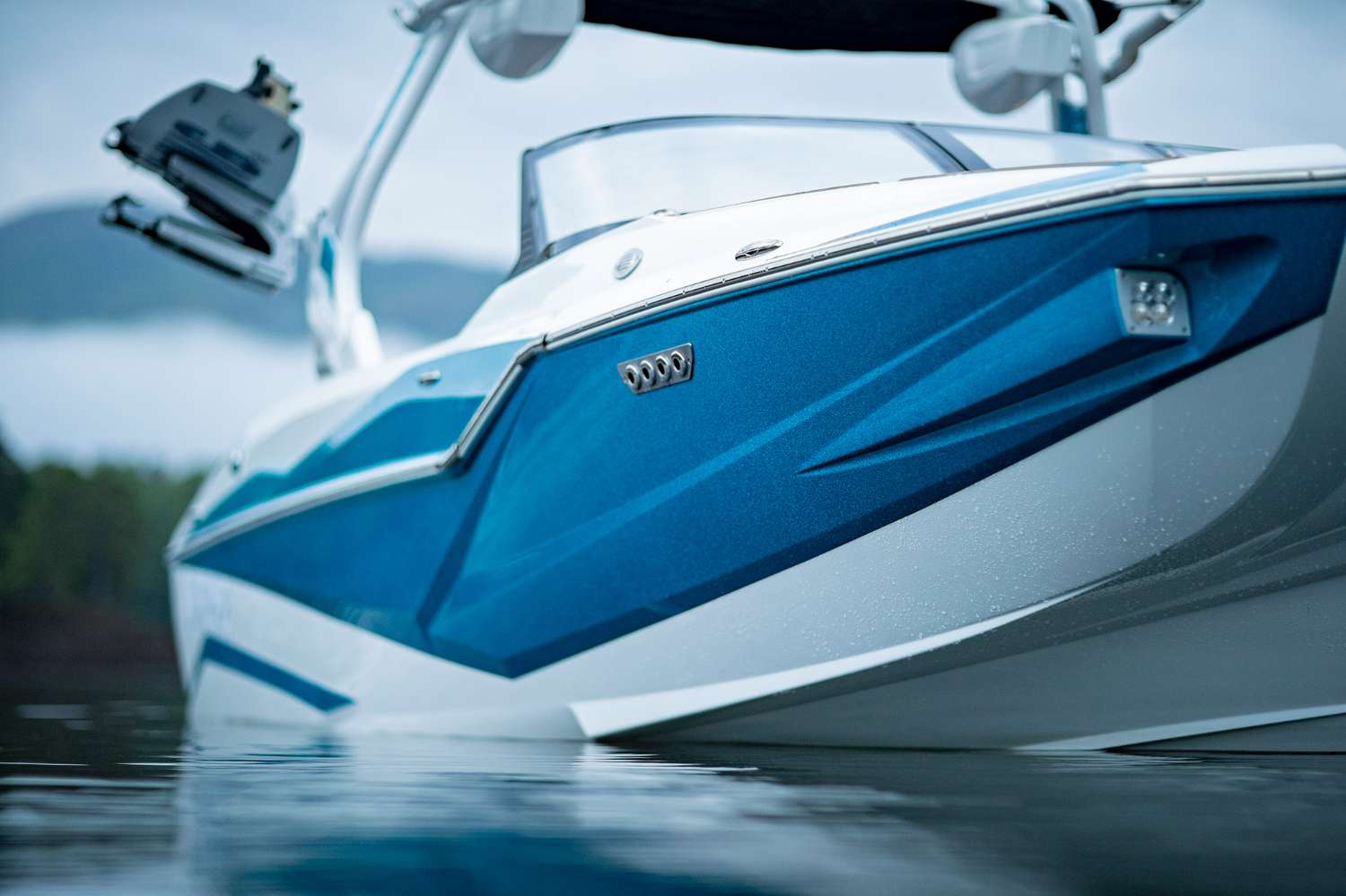 2023 Supreme ZS232 specs photos reviews and prices
