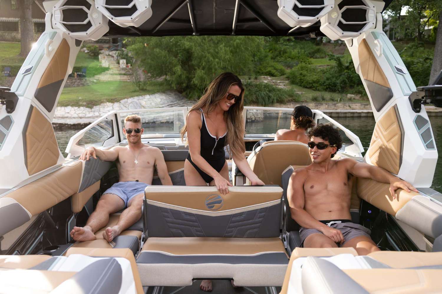 2026 Tige Ultré 23ZX Boats for Sale | Specs & Prices
