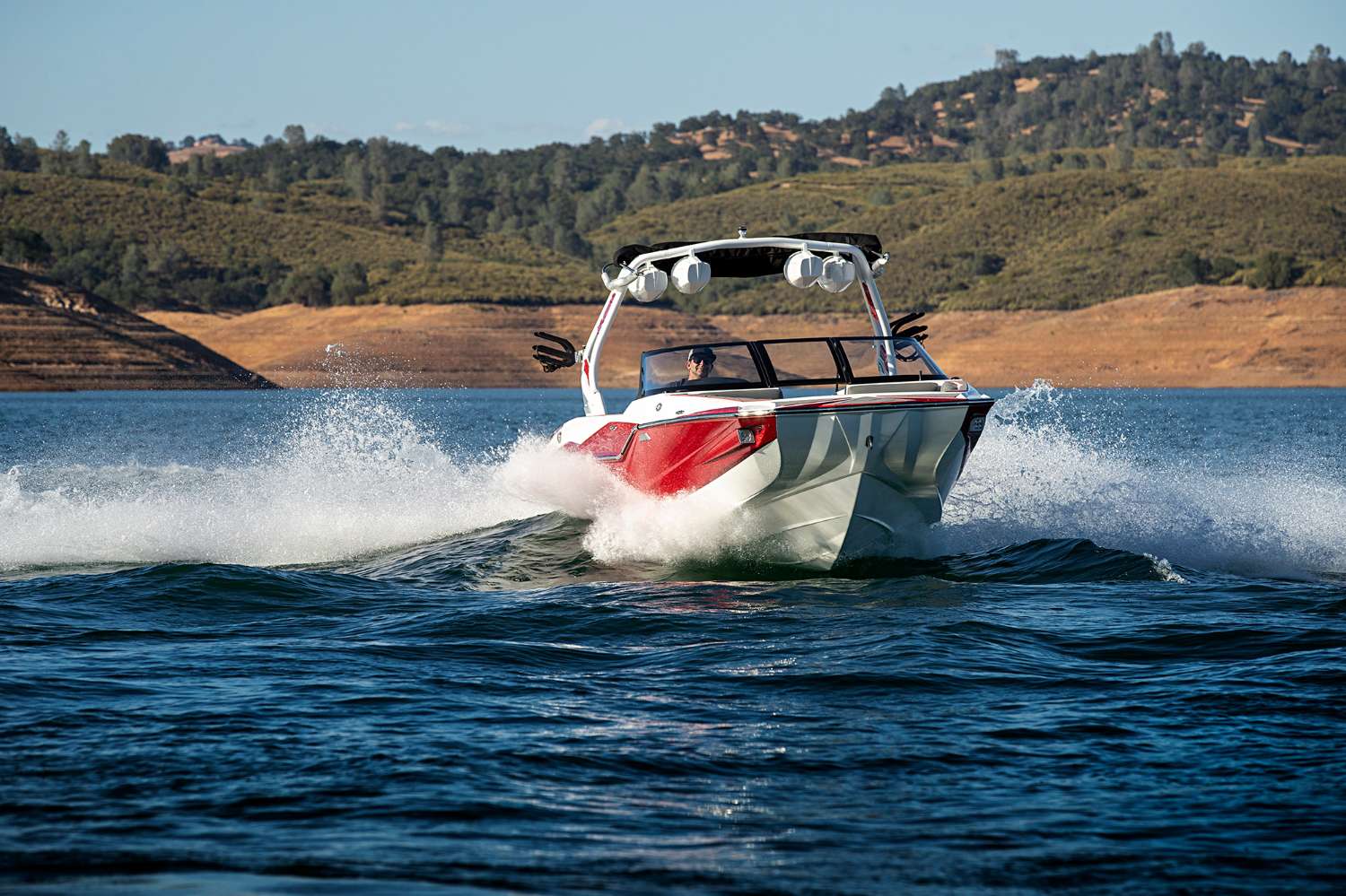 2022 Supreme ZS232 specs photos reviews and prices