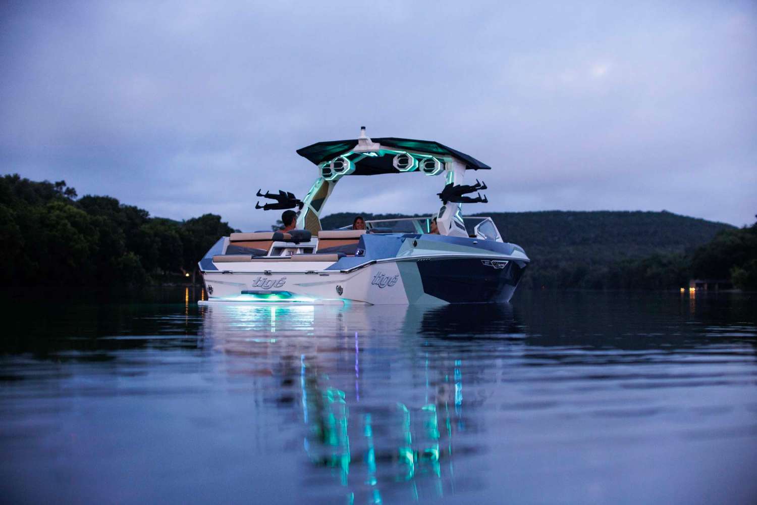 2026 Tige Ultré 23ZX Boats for Sale | Specs & Prices