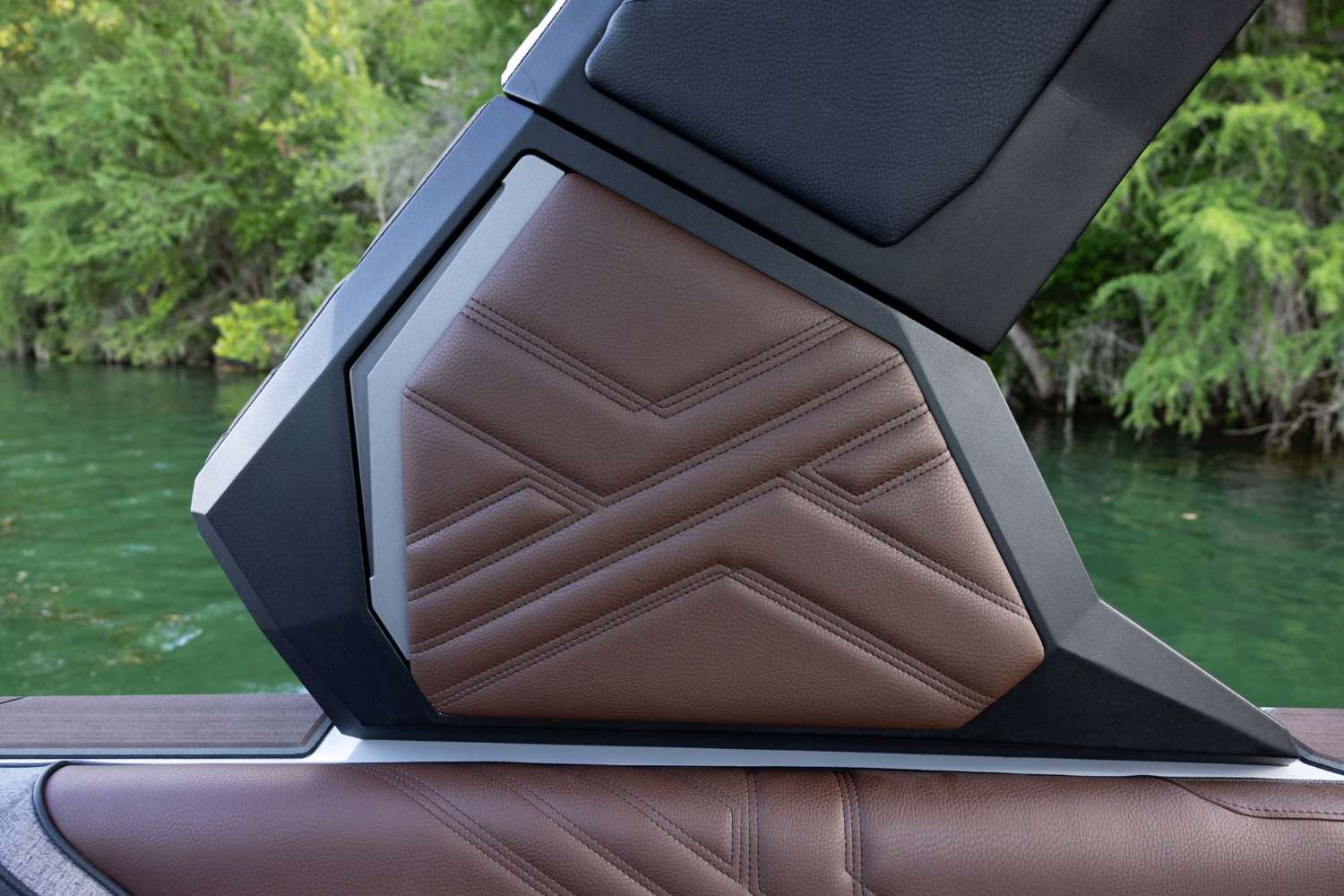 2026 Tige Ultré 25ZX Boats for Sale | Specs & Prices