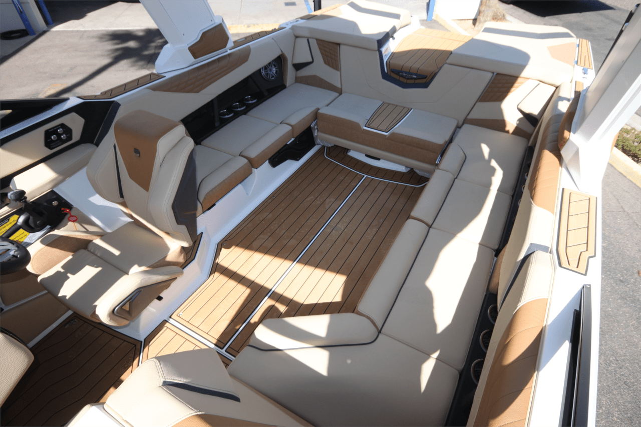 2025 Super Air Nautique S23 &#8220;Centennial Edition&#8221;