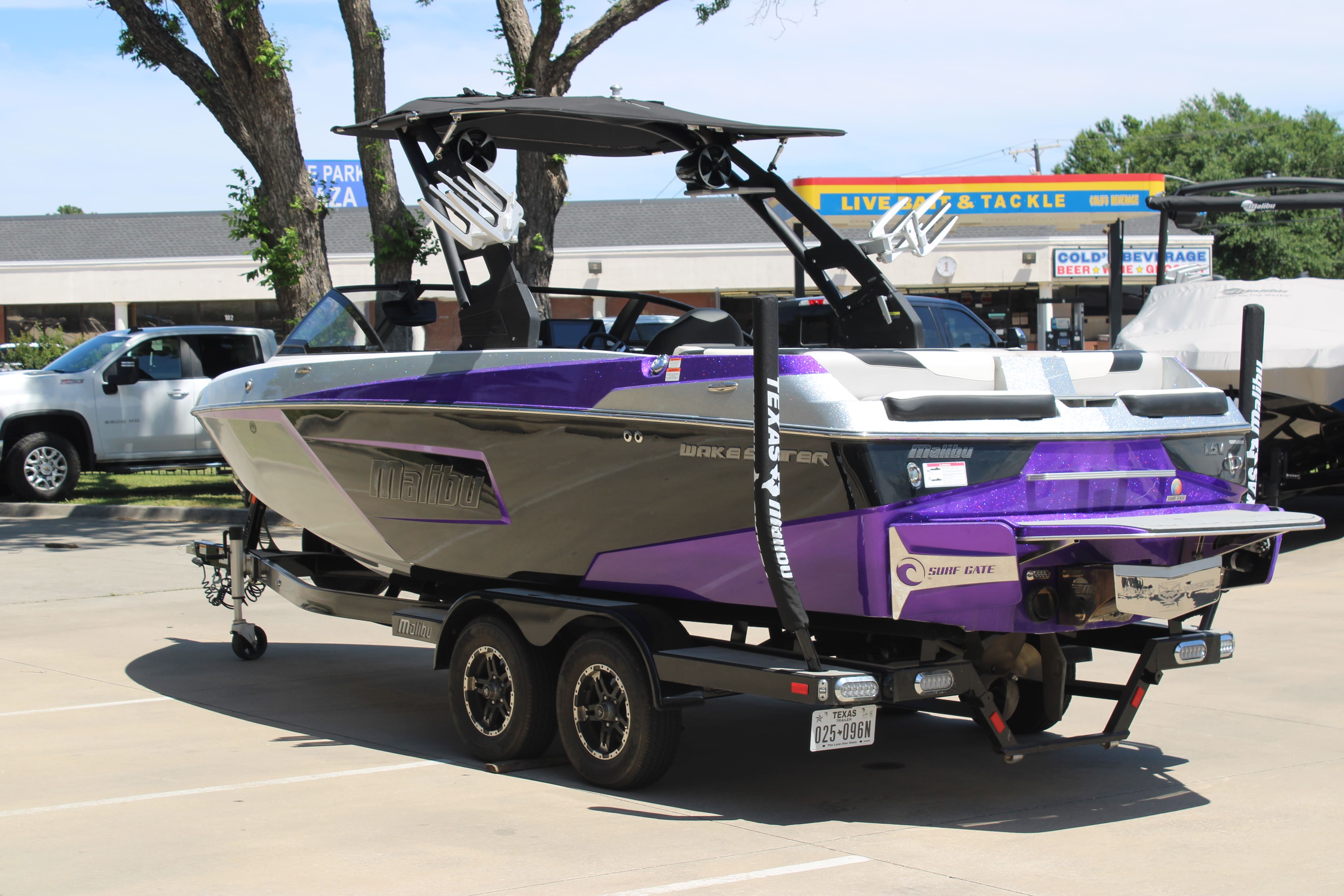 2018 Malibu 23 LSV