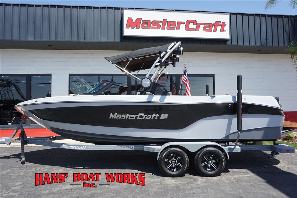 2024 MasterCraft XT25