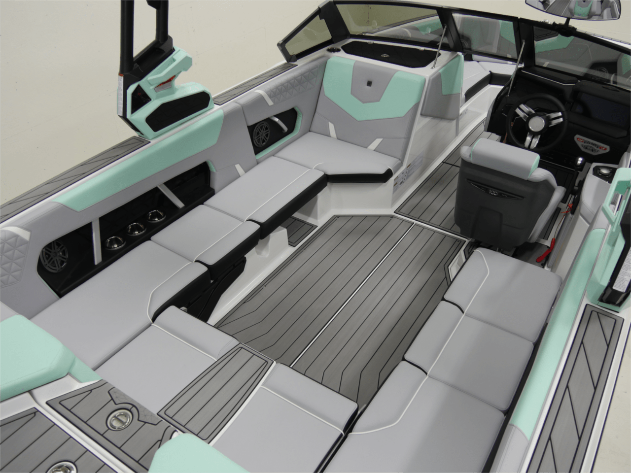 2025 Nautique GS22 – Captiva Green/Jet Black