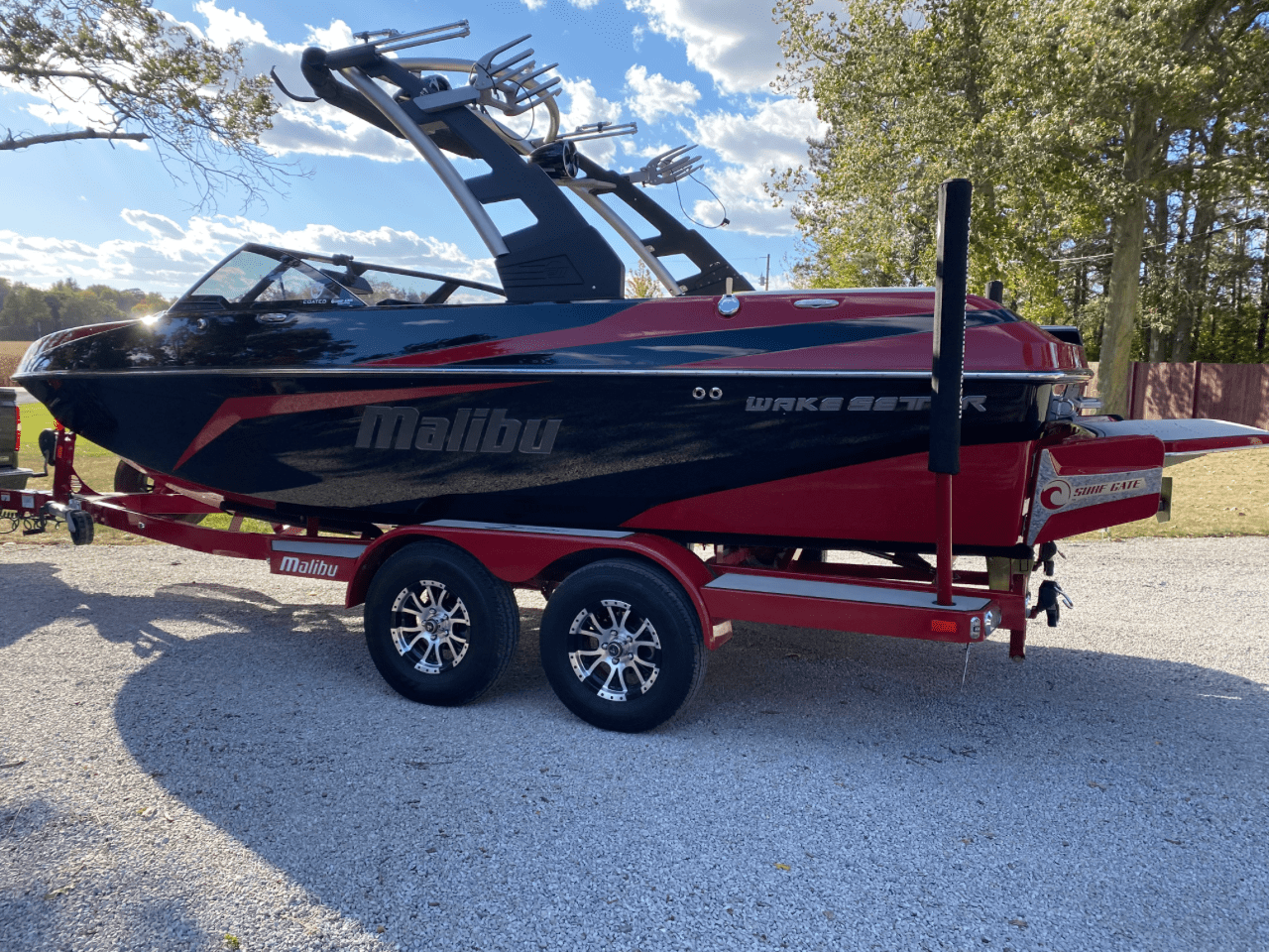 2017 Malibu Wakesetter VLX 21