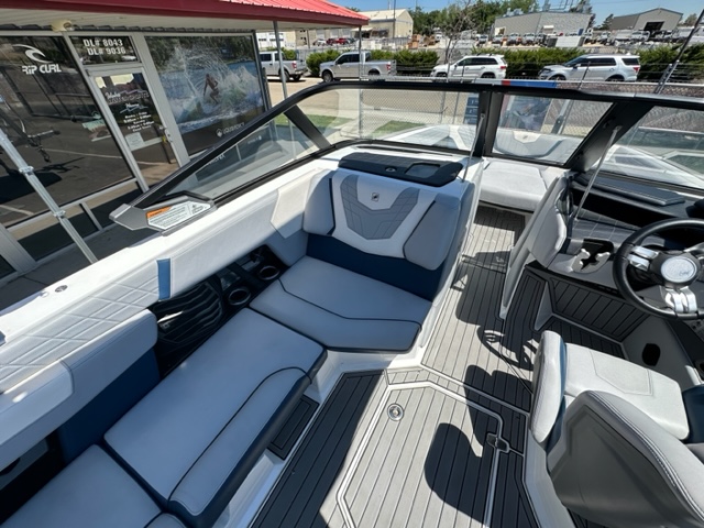 2021 Nautique G23