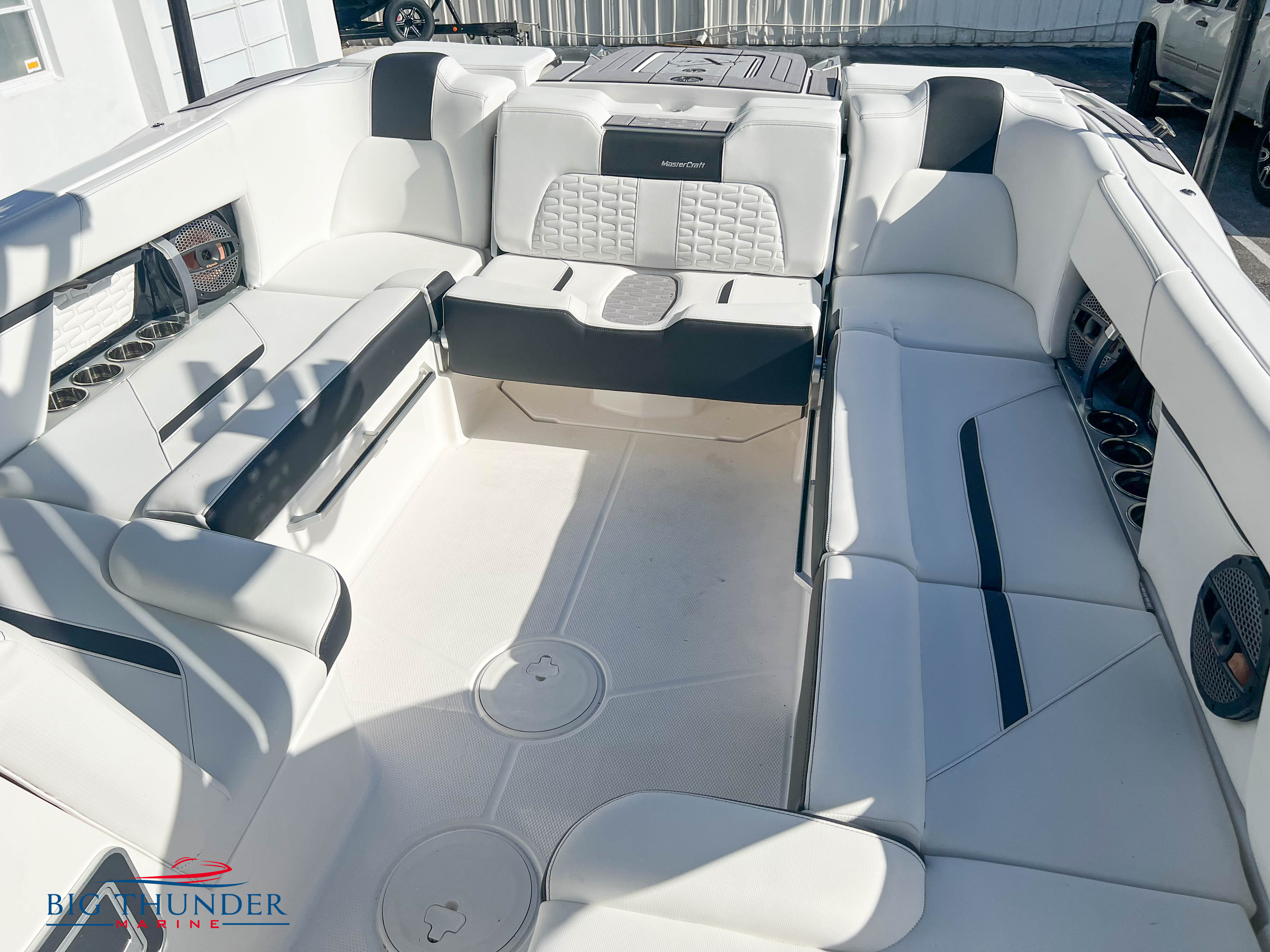 2023 Mastercraft X26