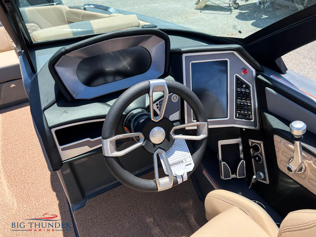 2022 Mastercraft X24