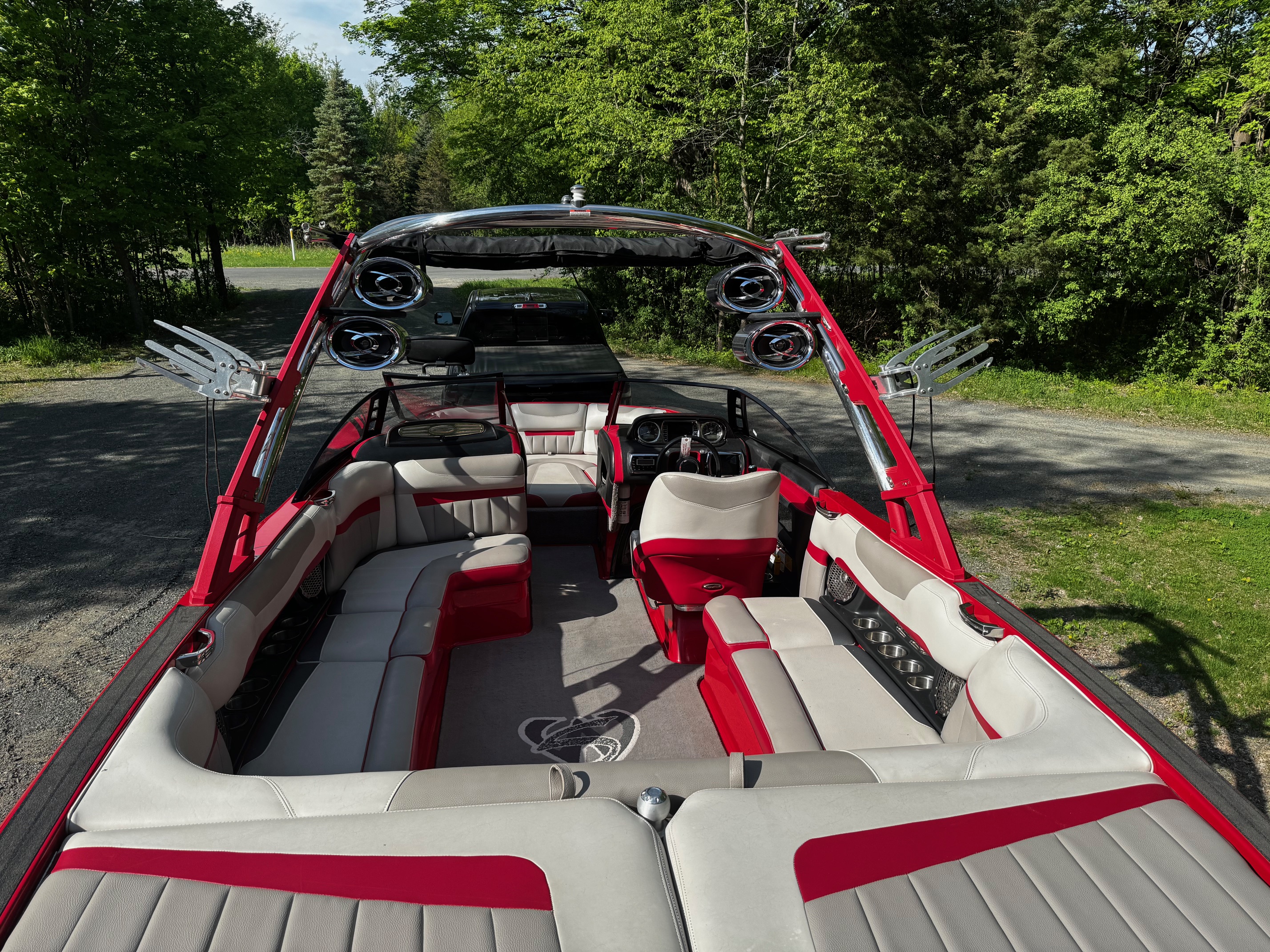 2013 Malibu Wakesetter 24 MXZ