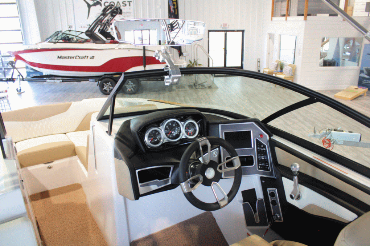 2023 MasterCraft XT20