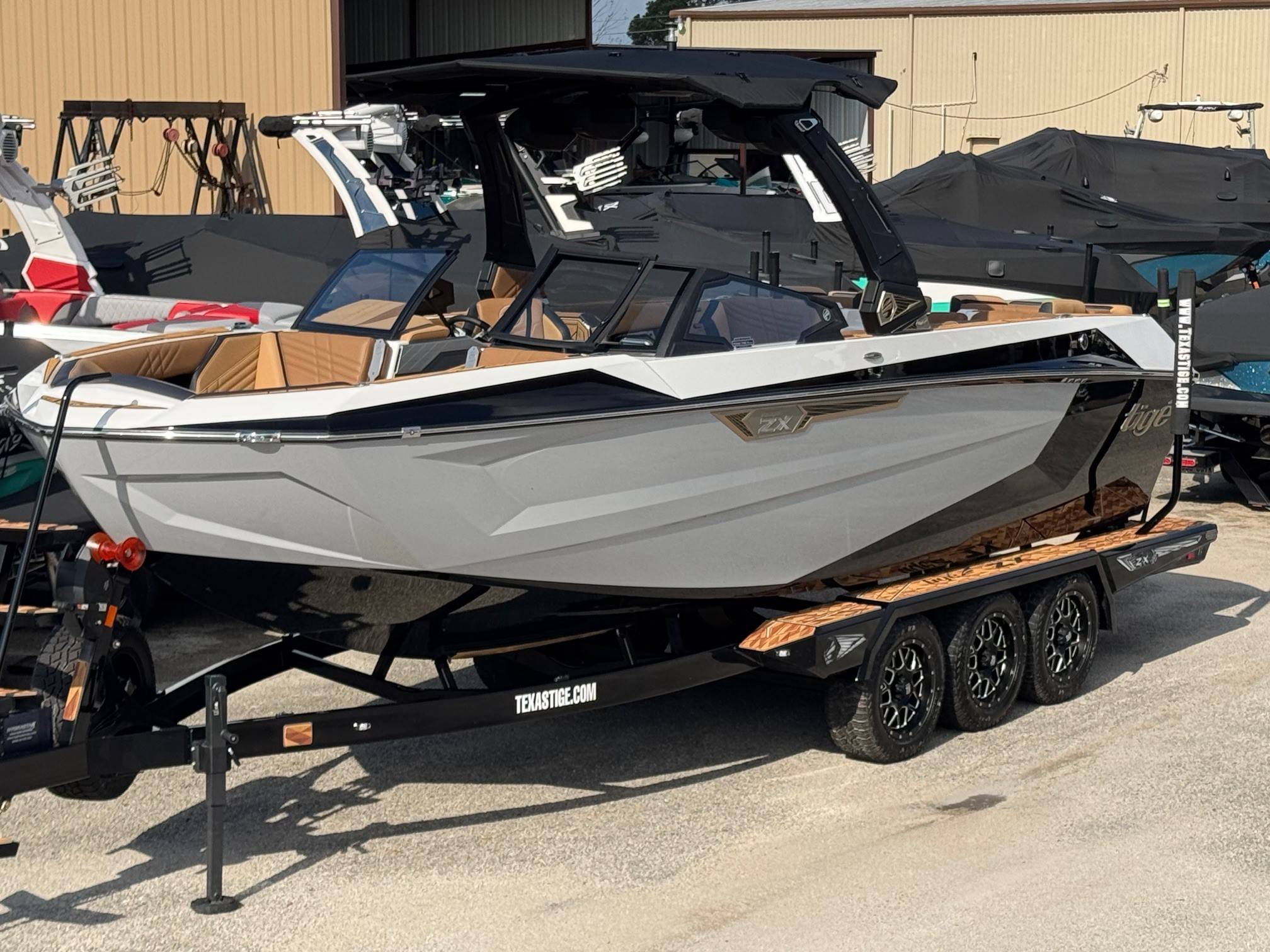 boat.Title