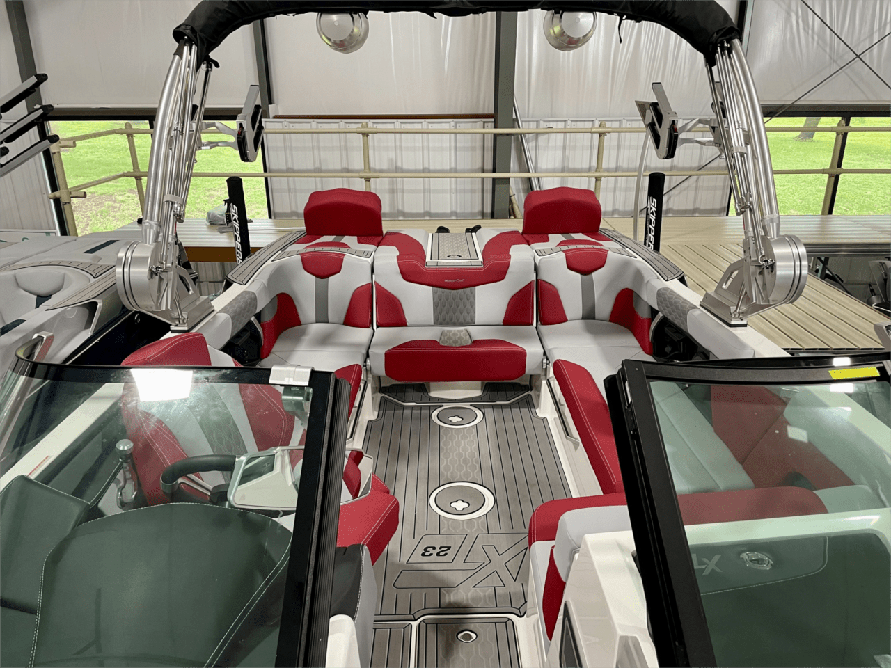 2023 MasterCraft XT-23 | 209127
