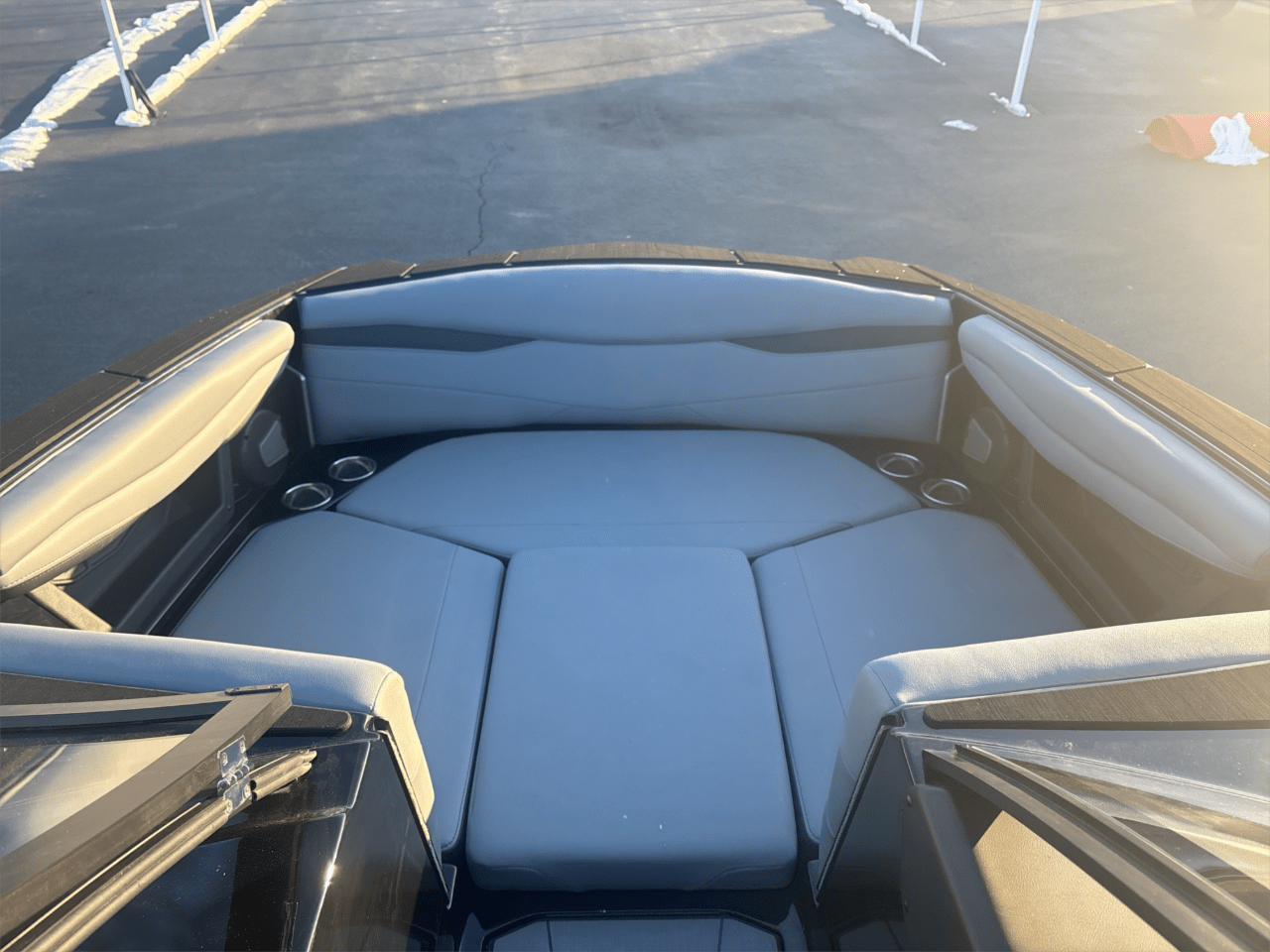 2025 Axis A225
