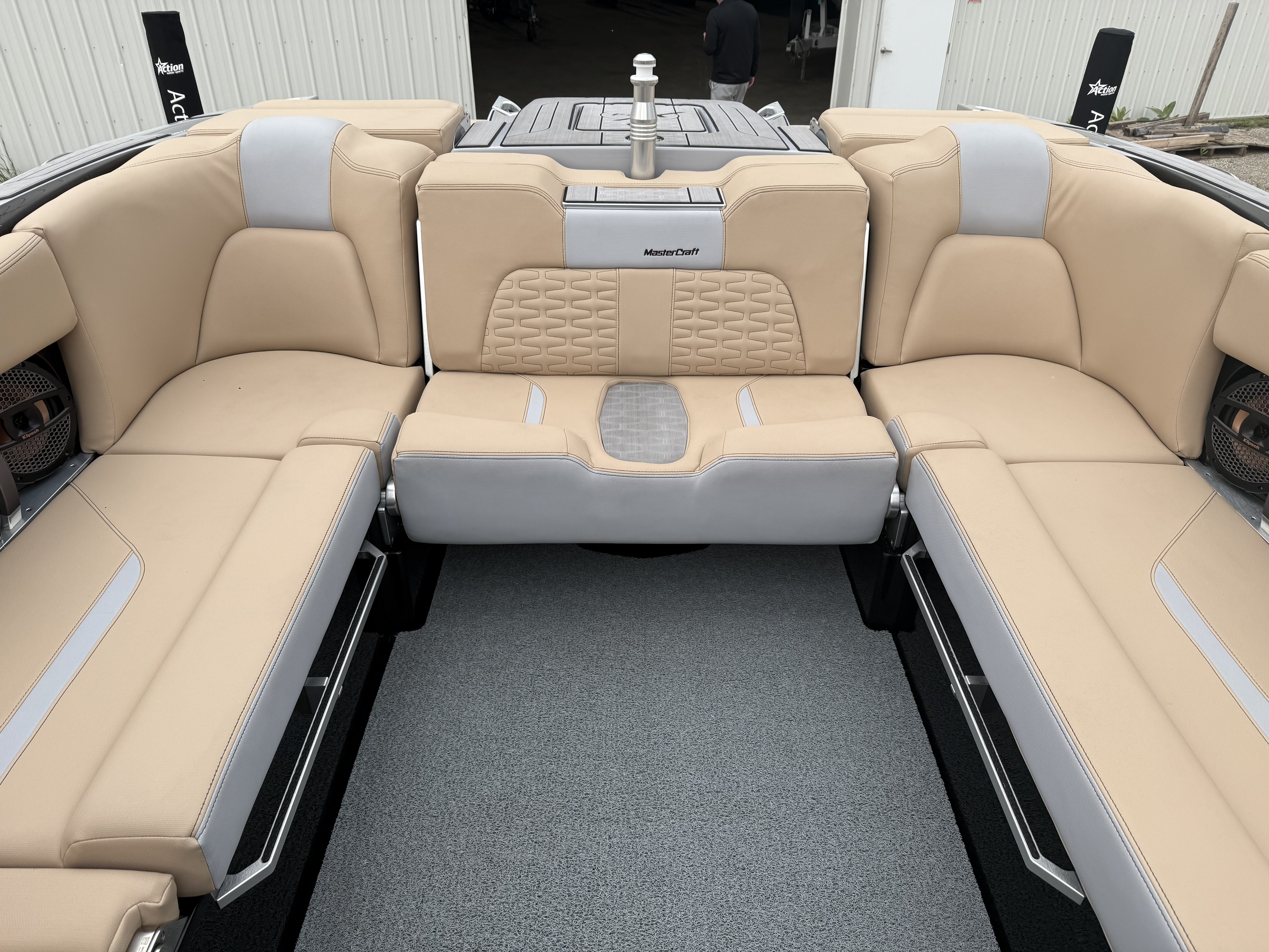 2023 MasterCraft X24