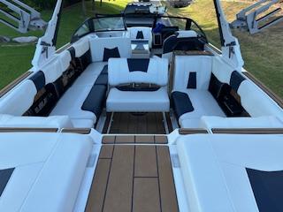 2022 Malibu Wakesetter 24 MXZ