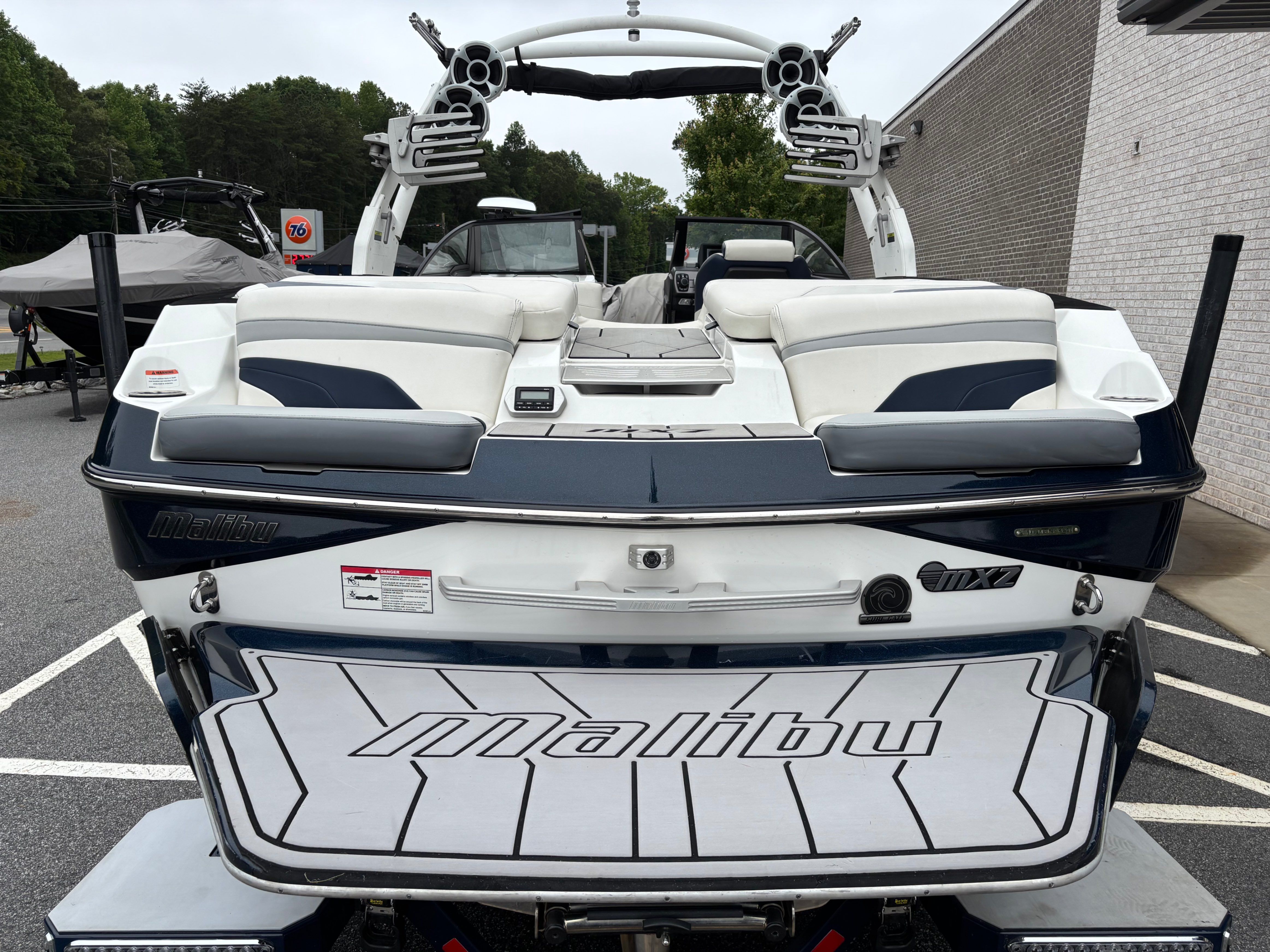 2019 Malibu 24 MXZ