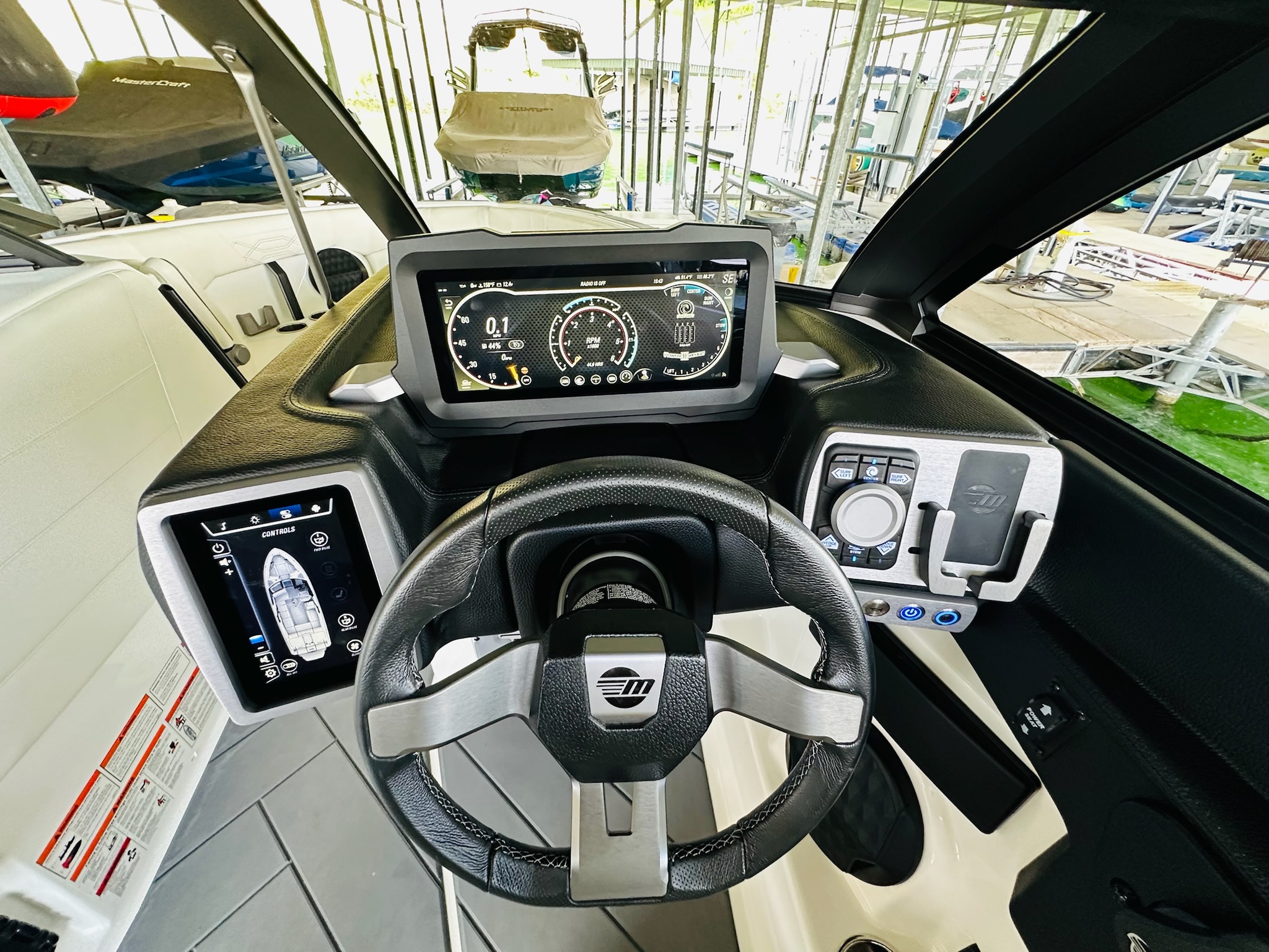 2023 Malibu Boats 25 LSV
