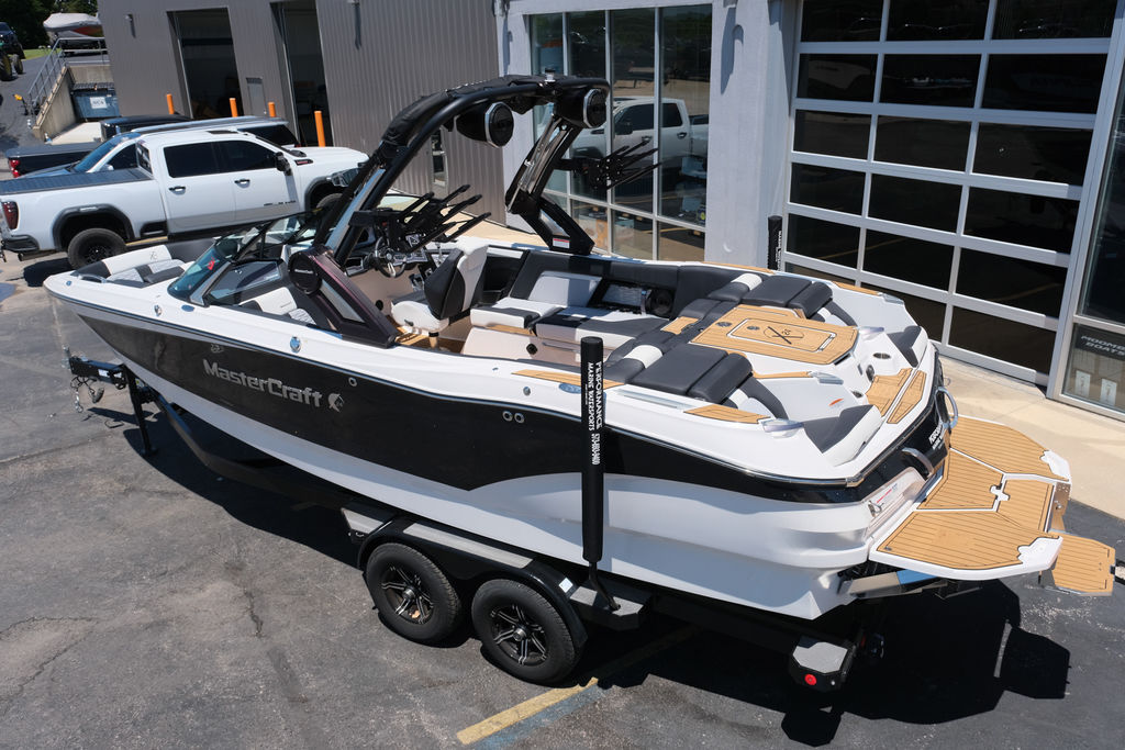 2023 MasterCraft X24 NEW DEALER DEMO  Icon