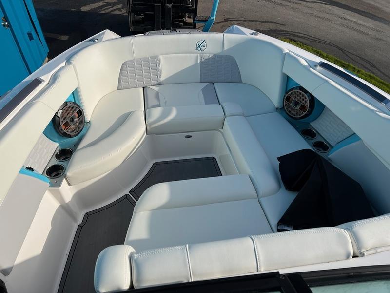 2021 MasterCraft X26