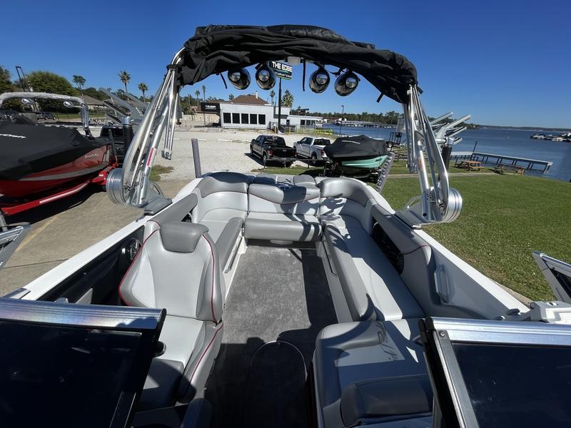 2016 MasterCraft X23