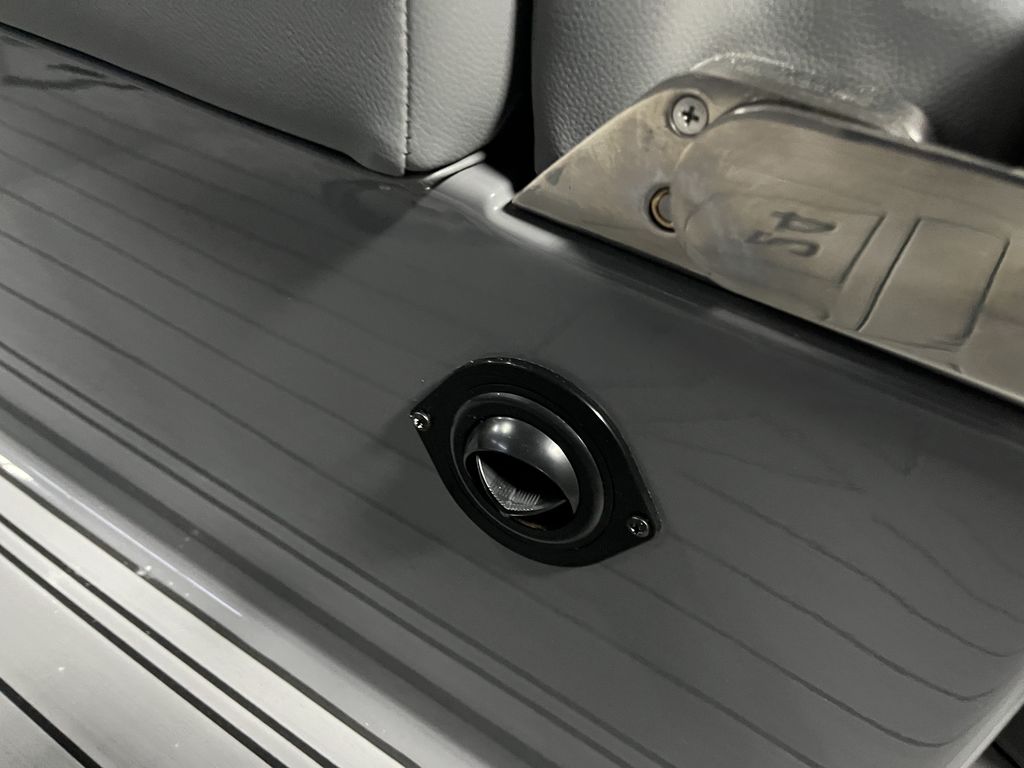 2025 MasterCraft XT24