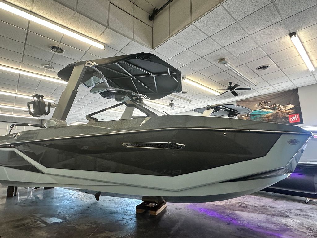 2025 Nautique G25