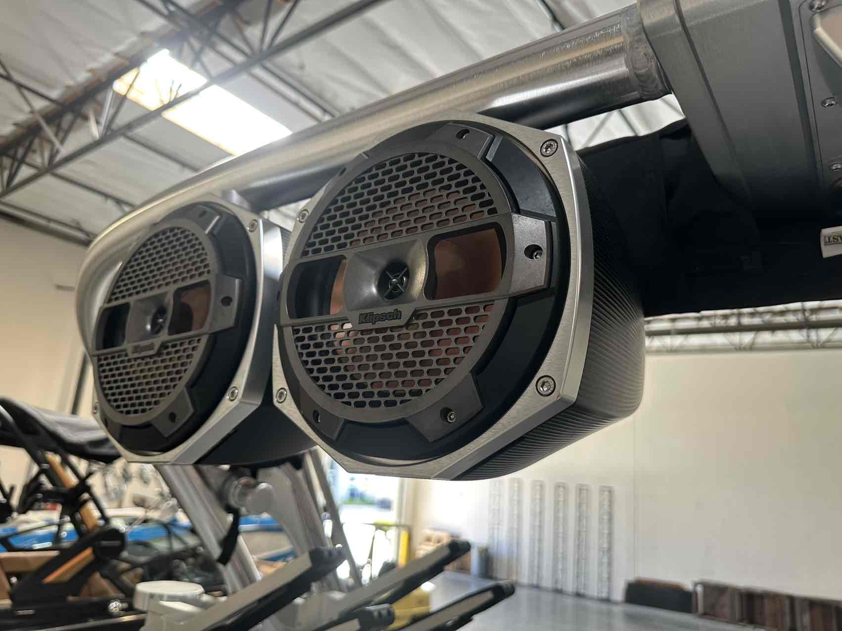 2021 MasterCraft X24