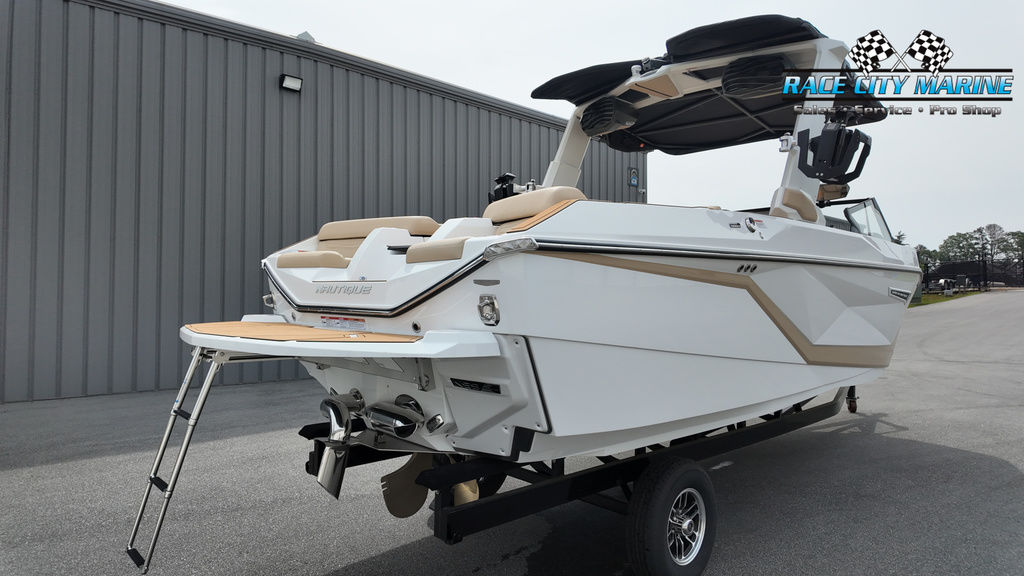 2025 Nautique G23