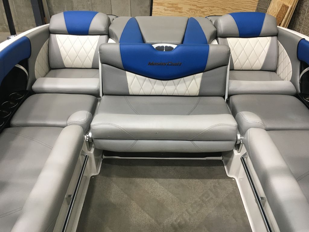 2015 MasterCraft X46 Icon