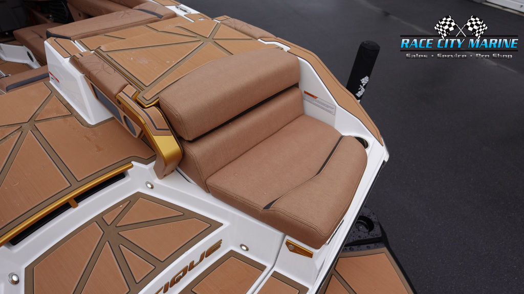 2025 Nautique P23