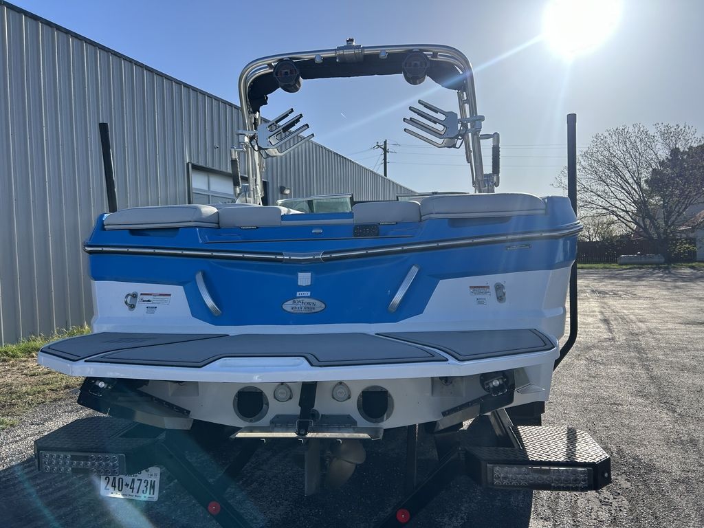 2021 MasterCraft XT23