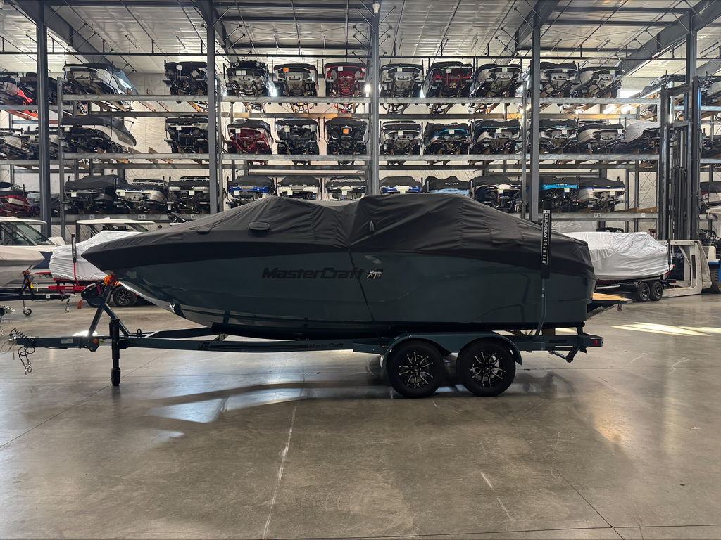 2025 MasterCraft XT22T