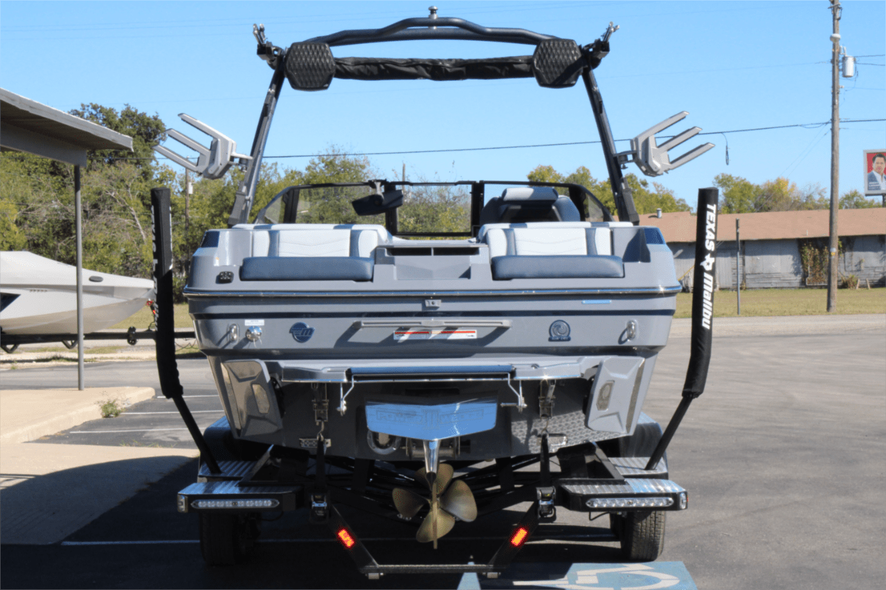 2025 Malibu 23 MXZ