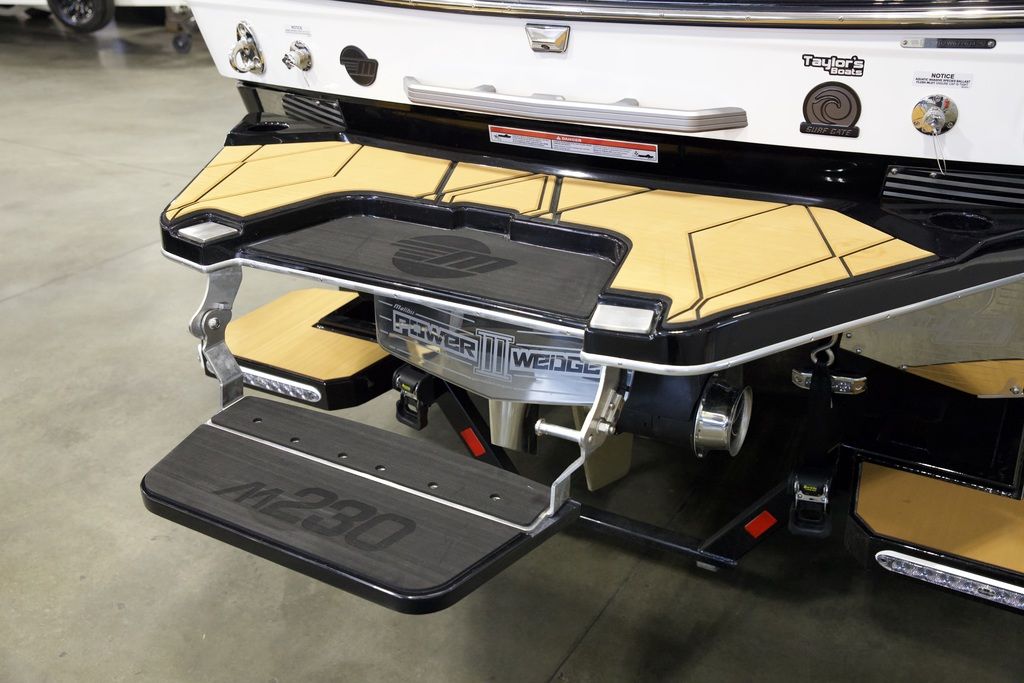 2025 Malibu Boats M230