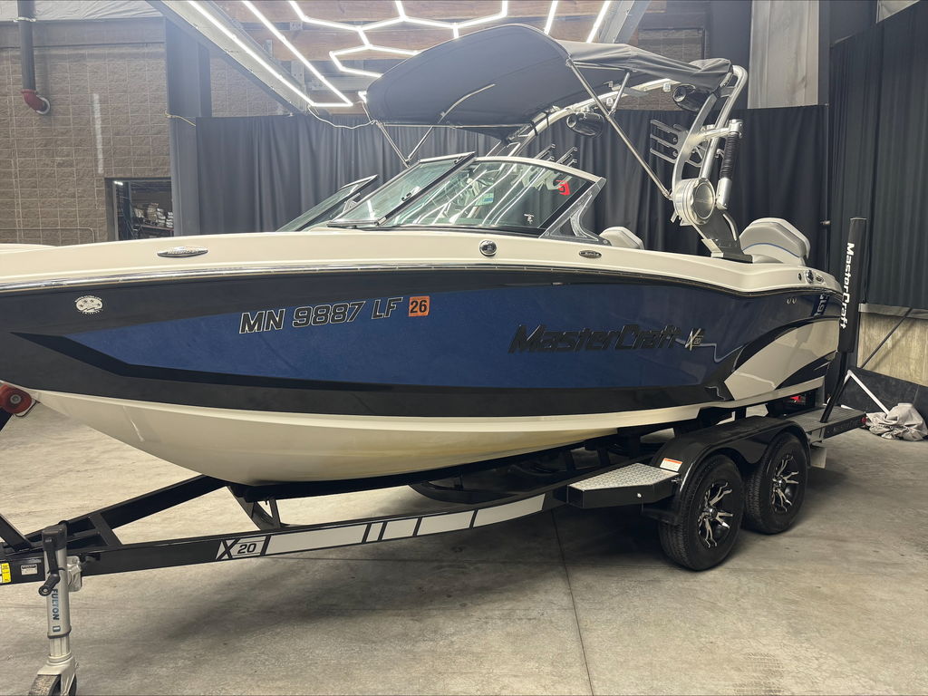 2015 MasterCraft X20