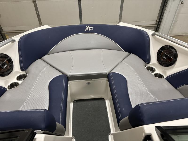 2018 MasterCraft XT20