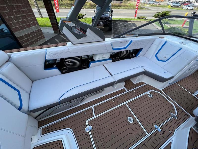2017 Nautique G23