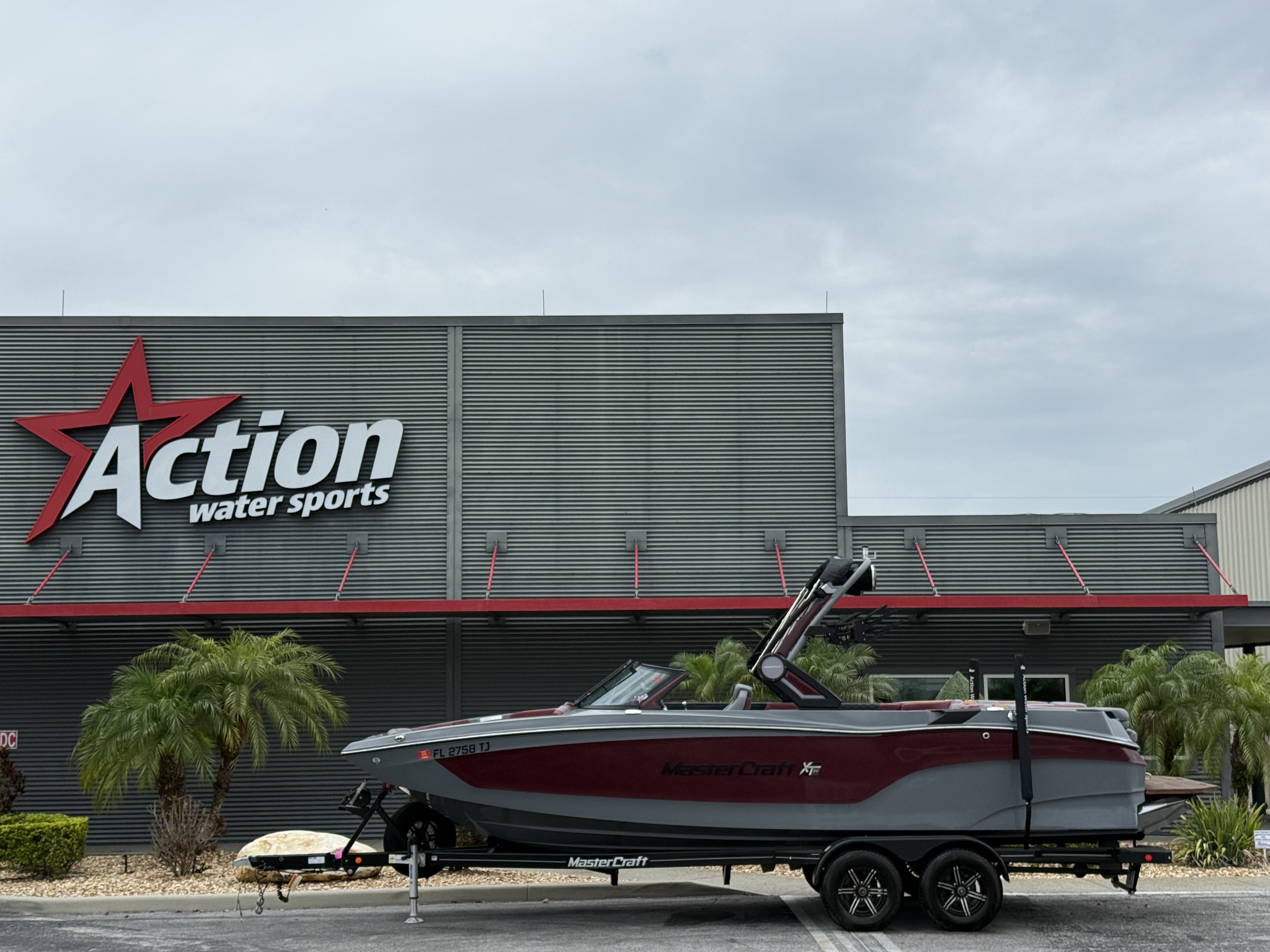 2022 MasterCraft XT24